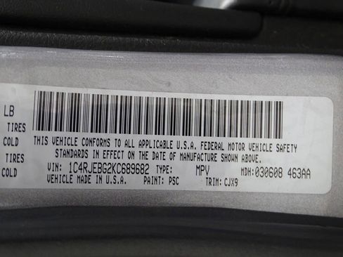 Used 2019 Jeep Grand Cherokee Limited image 23