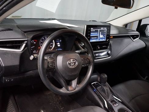 Used 2021 Toyota Corolla LE FWD image 7