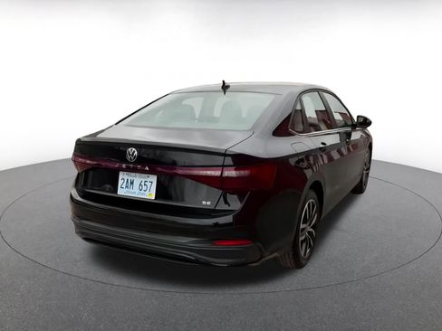 Used 2025 Volkswagen Jetta SE image 12