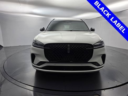 Used 2025 Lincoln Aviator Black Label w/ Jet Appearance Package image 2