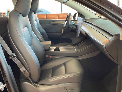 Used 2023 Tesla Model Y Long Range image 21