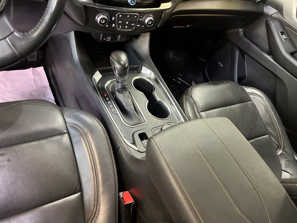 Used 2021 Chevrolet Traverse RS FWD image 16