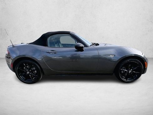 Used 2020 MAZDA MX-5 Miata Club image 5