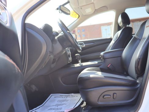 Used 2020 Nissan Pathfinder SV w/ Rock Creek Edition FWD image 11