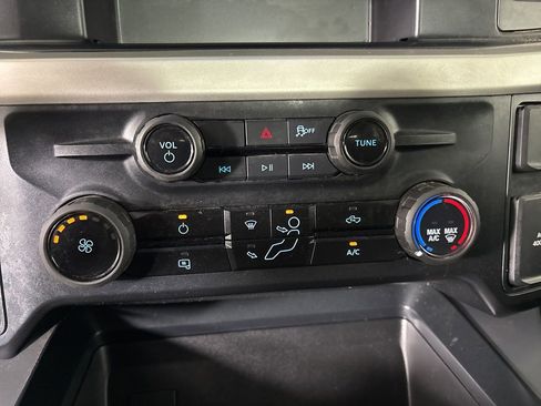 Used 2025 Ford F250 XLT w/ FX4 Off-Road Package image 16