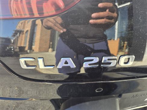 Certified 2025 Mercedes-Benz CLA 250 4MATIC image 32