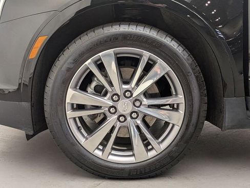 Certified 2024 Cadillac XT5 Premium Luxury w/ LPO, Floor Liner Package AWD/4WD image 30