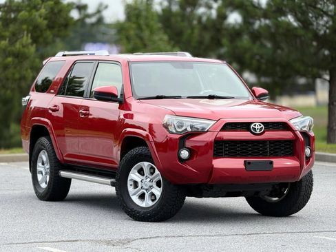 Used 2016 Toyota 4Runner SR5 AWD/4WD image 13