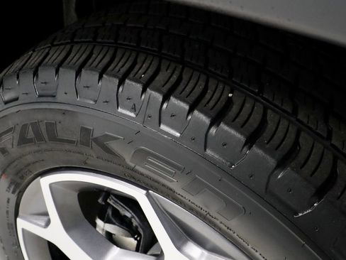 Used 2022 Jeep Compass Trailhawk image 19