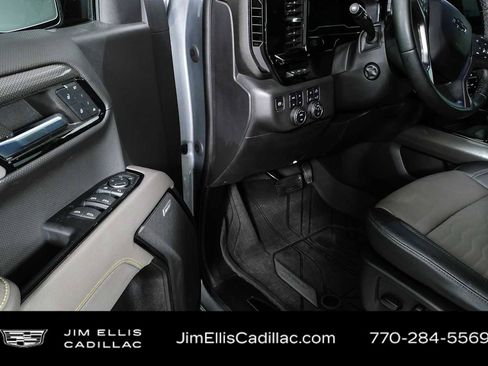 Used 2023 Chevrolet Silverado 1500 ZR2 w/ Technology Package AWD/4WD image 8