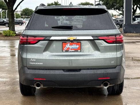 Certified 2023 Chevrolet Traverse LT FWD image 6