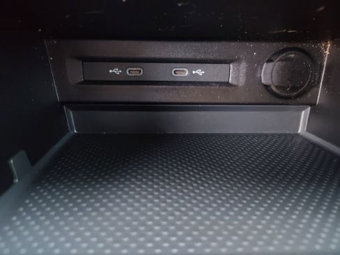 Used 2024 Volkswagen Taos S image 5