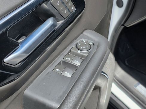 Used 2025 Chevrolet Tahoe LT AWD/4WD image 17
