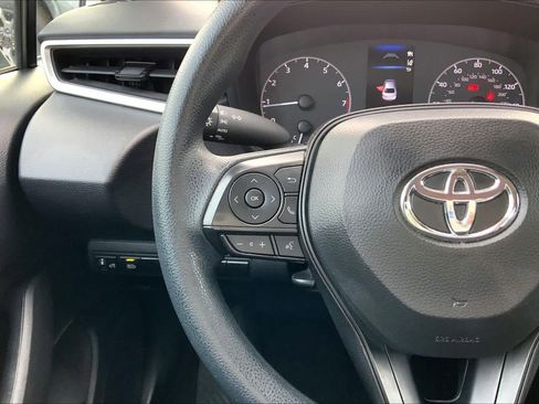 Used 2024 Toyota Corolla LE image 23