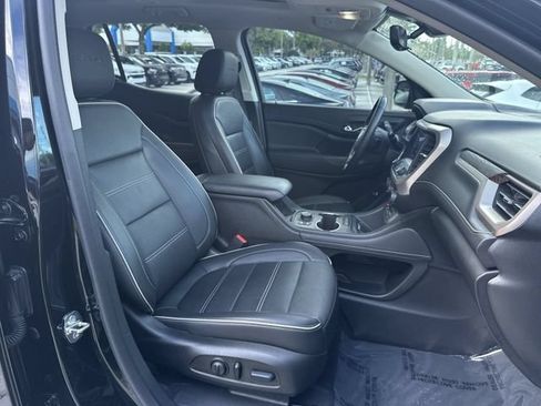 Used 2023 GMC Acadia Denali w/ Black Diamond Edition FWD image 29