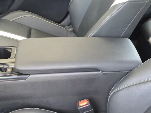 Used 2025 Toyota Camry SE FWD image 8