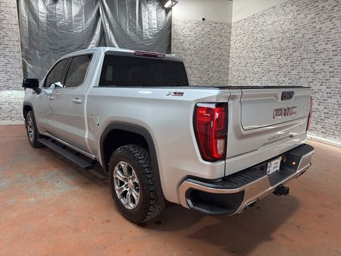 Used 2022 GMC Sierra 1500 SLE image 5