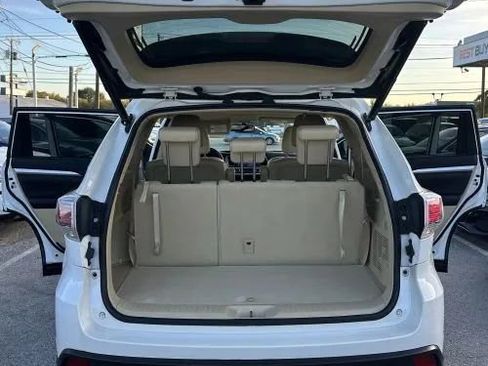 Used 2016 Toyota Highlander XLE image 13