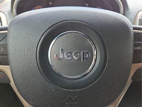 Used 2014 Jeep Grand Cherokee Overland AWD/4WD image 19