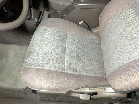 Used 1998 Toyota Tacoma 4x4 Regular Cab image 44