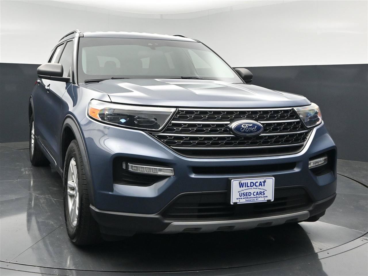 Used 2021 Ford Explorer XLT w/ Equipment Group 202A RWD image 1