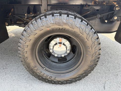 Used 2024 RAM 3500 Tradesman w/ Chrome Appearance Group AWD/4WD image 15