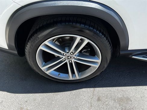 Used 2021 Mercedes-Benz GLE 350 4MATIC w/ Premium Package image 13
