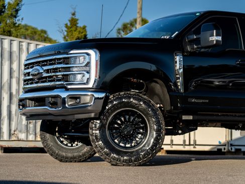 New 2026 Ford F250 Lariat w/ FX4 Off-Road Package image 13