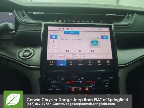 Certified 2023 Jeep Grand Cherokee Limited w/ Black Appearance Package image 24