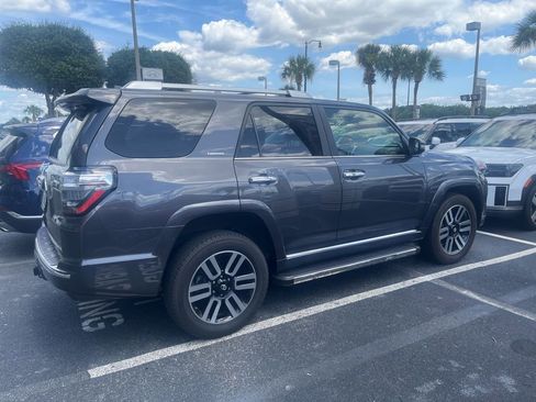 Used 2021 Toyota 4Runner Limited AWD/4WD image 3
