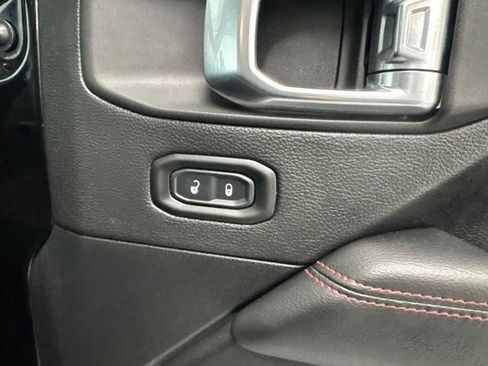 Used 2020 Jeep Gladiator Rubicon w/ Uconnect 4C Nav & Sound Group AWD/4WD image 23