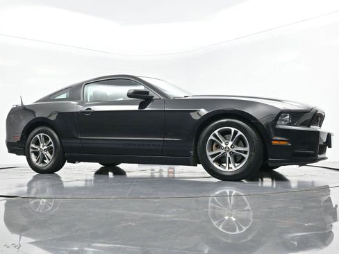 Used 2014 Ford Mustang Premium w/ Comfort Package image 42