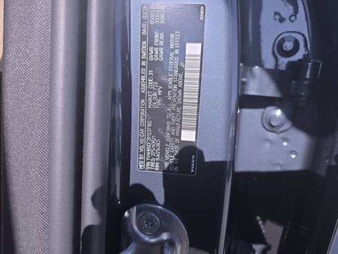 Used 2024 Volvo XC90 T8 Ultimate w/ Protection Package Premier image 40