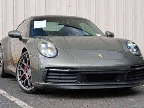 Used 2020 Porsche 911 Carrera S w/ Sport Package RWD image 4