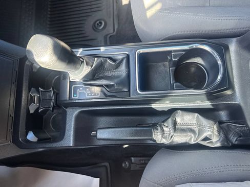 Used 2018 Toyota Tacoma SR RWD image 29