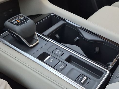 New 2026 Nissan Pathfinder SL FWD image 18