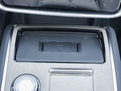 New 2025 Volvo EX90 Ultra w/ Protection Package Premier image 18