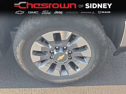 Used 2024 Chevrolet Silverado 2500 LT w/ All Star Edition AWD/4WD image 9