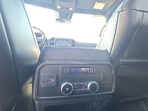 Used 2021 Ford Expedition Max Limited AWD/4WD image 17