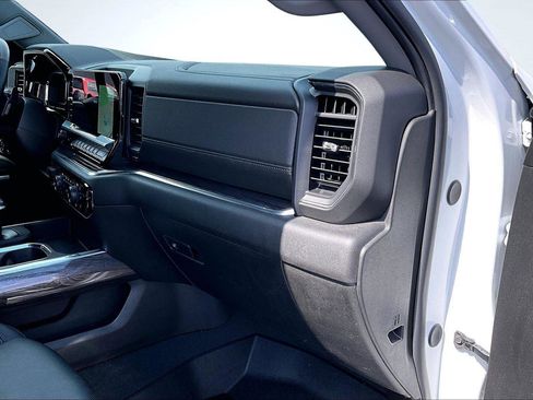 Used 2025 Chevrolet Silverado 1500 LTZ w/ Z71 Off-Road Package image 18