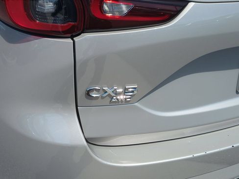 Used 2025 MAZDA CX-5 AWD 2.5 S w/ Select Package image 31