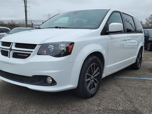 Used 2019 Dodge Grand Caravan GT image 4