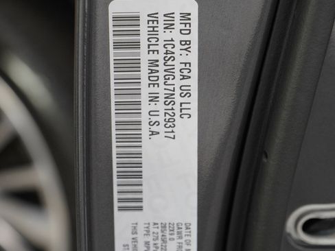 Used 2022 Jeep Grand Wagoneer Series III w/ Flexible Seating Group image 32