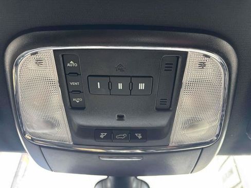 Certified 2019 Jeep Grand Cherokee Altitude AWD/4WD image 27