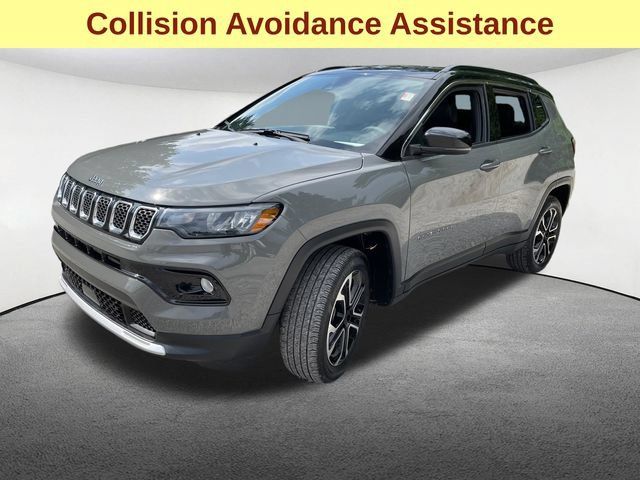 Used 2023 Jeep Compass Limited AWD/4WD image 5