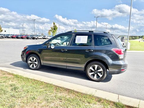 Used 2017 Subaru Forester 2.5i Limited w/ Popular Package #1 AWD/4WD image 5