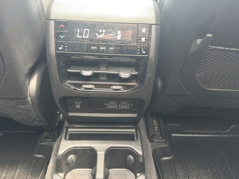 Used 2021 Jeep Grand Cherokee L Limited w/ Trailer Tow Group (B) AWD/4WD image 18