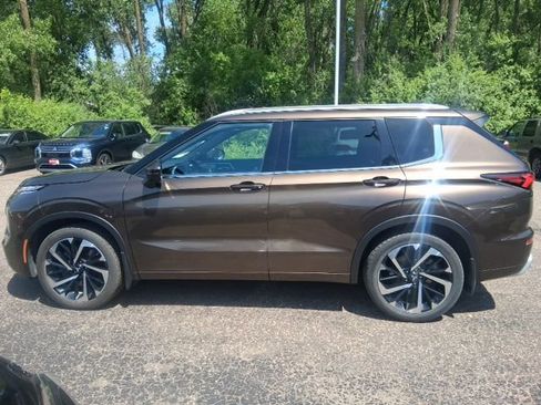 Used 2022 Mitsubishi Outlander SEL AWD/4WD image 4