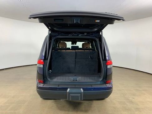 Used 2024 Lexus GX 550 w/ Cold Area Package AWD/4WD image 12