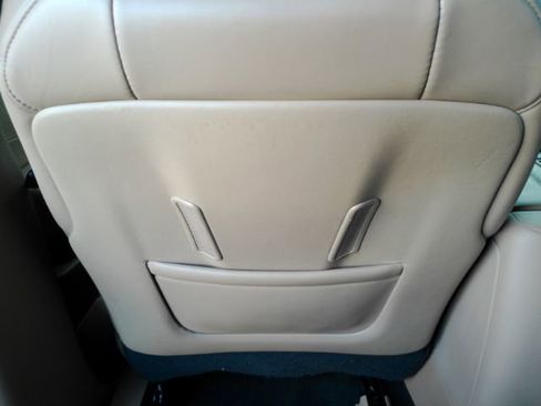 Used 2019 Cadillac Escalade Platinum image 32